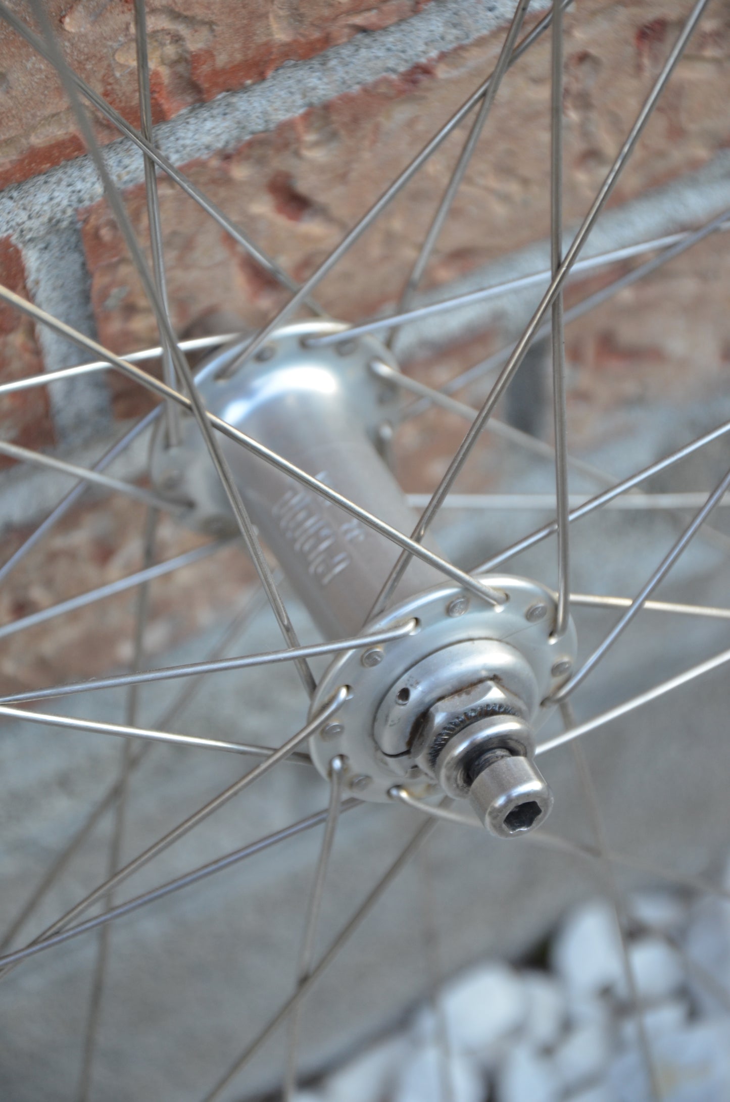 Velocity Aerohead Paul Component Track Hub 700c