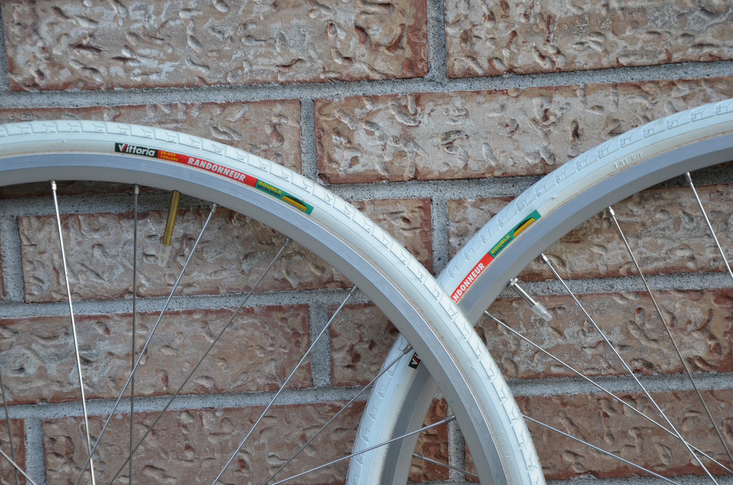 Velocity Aerohead Paul Component Track Hub 700c